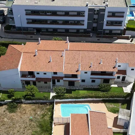 #389 W Share Pool Spacious 3-br *