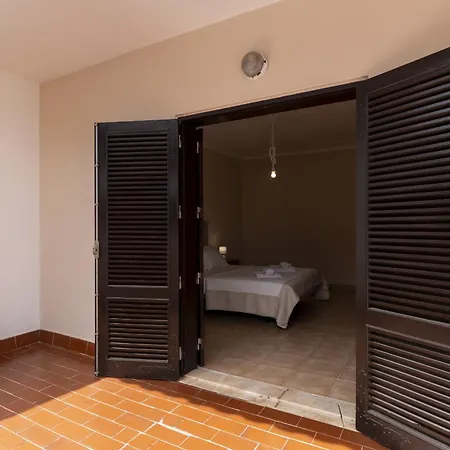 #389 W Share Pool Spacious 3-br * Albufeira