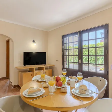 #389 W Share Pool Spacious 3-br Lägenhet
